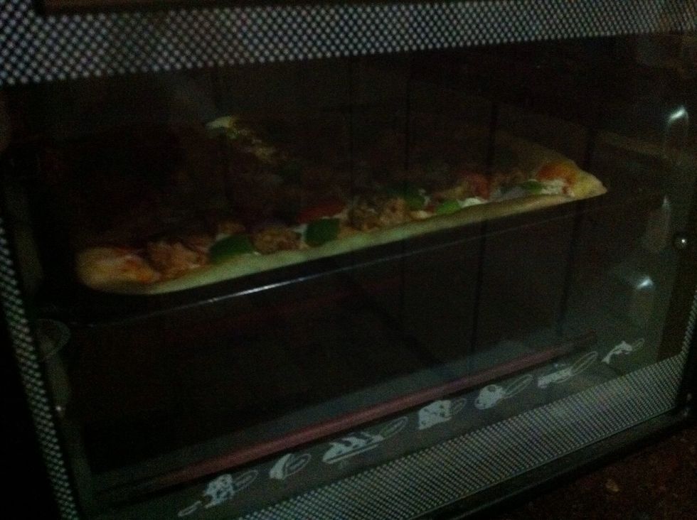 sorry i forgot to take pic with capsicum and tomatoes before placing in oven