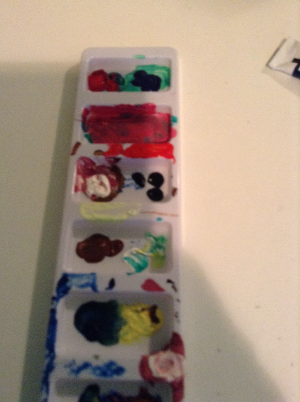 sorry, my palet is super messy with dried paint, so try to see if u can see the colors I'm gunna be takin about\ud83d\ude02\ud83d\ude01