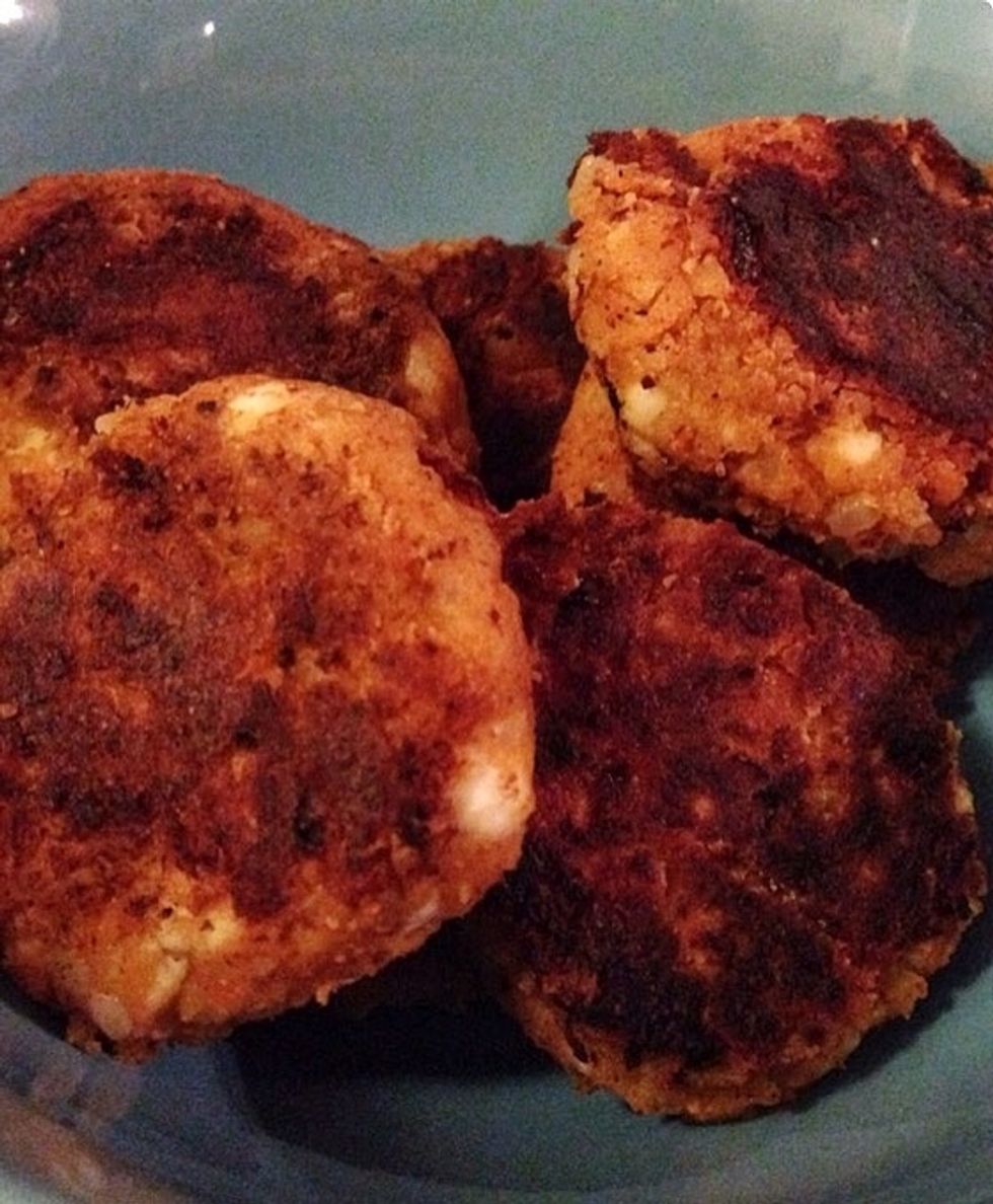 Spicy chickpea patties ready to be devoured!