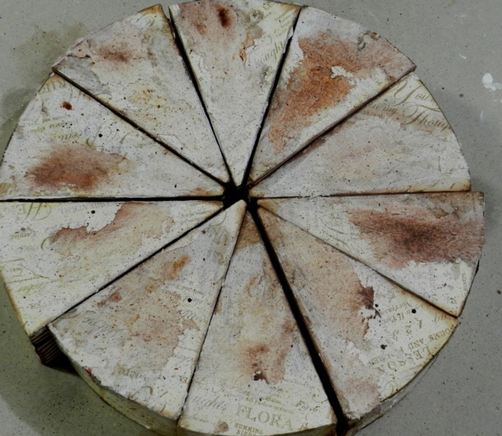 Splashes spray ink and water.