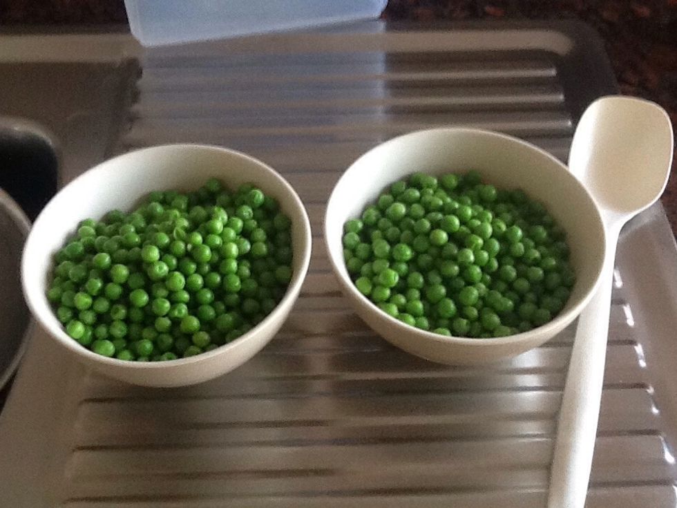 Split peas into two bowls