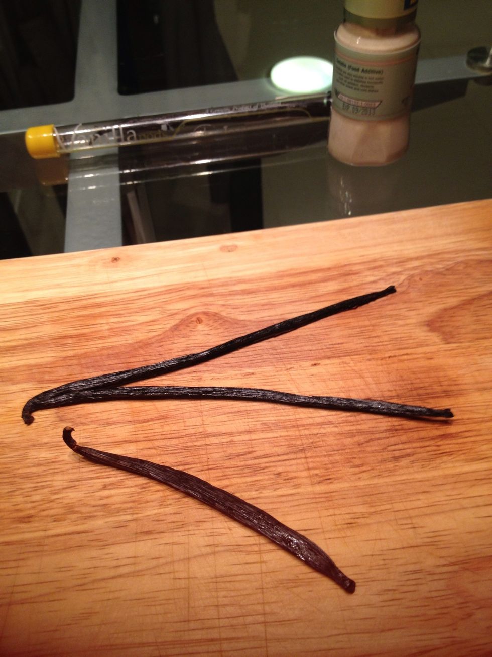 Split the pod lengthwise.