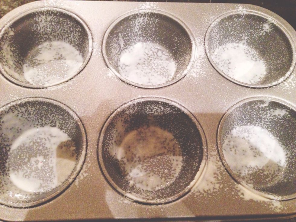 Spray a baking tray with fry light