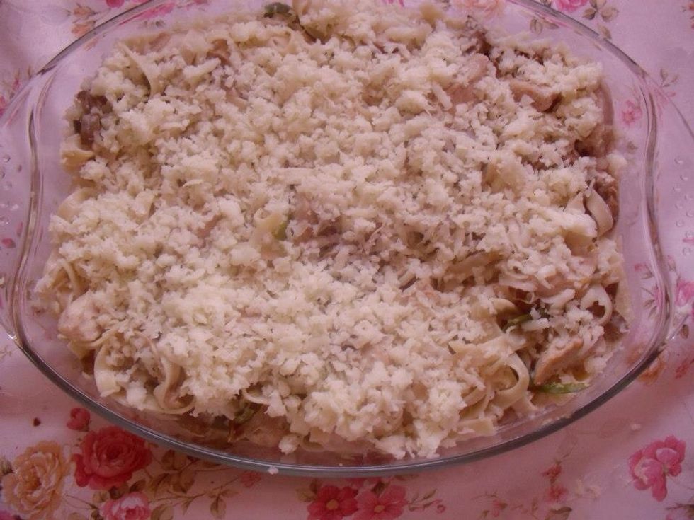 Spray cheese on the mixture as in the picture