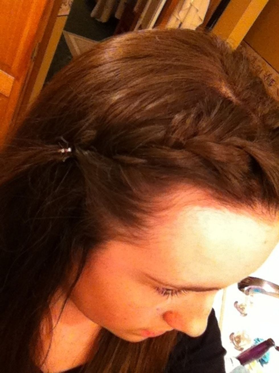 Spray hairspray on it lightly