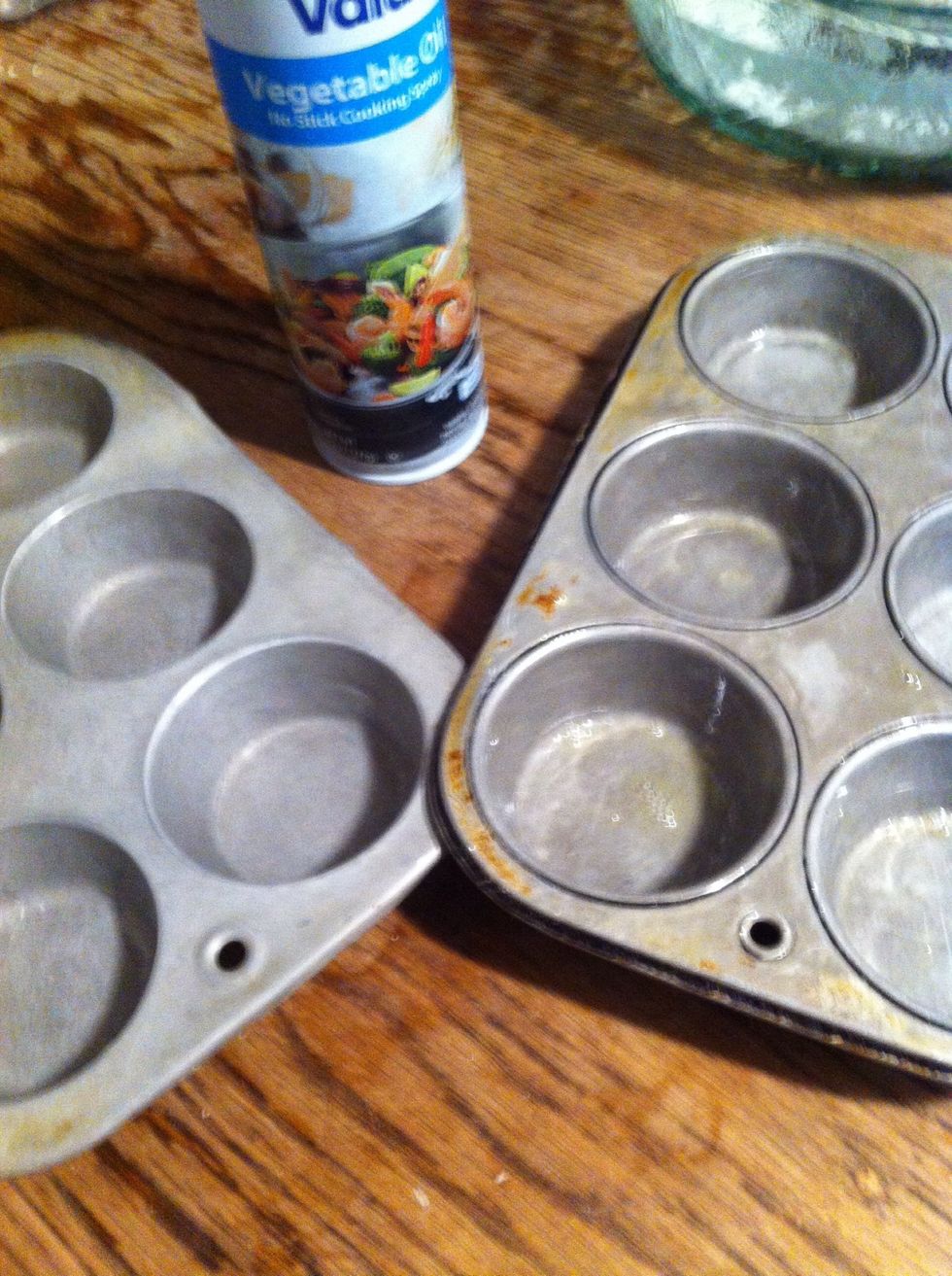 Spray muffin pan with cooking spray