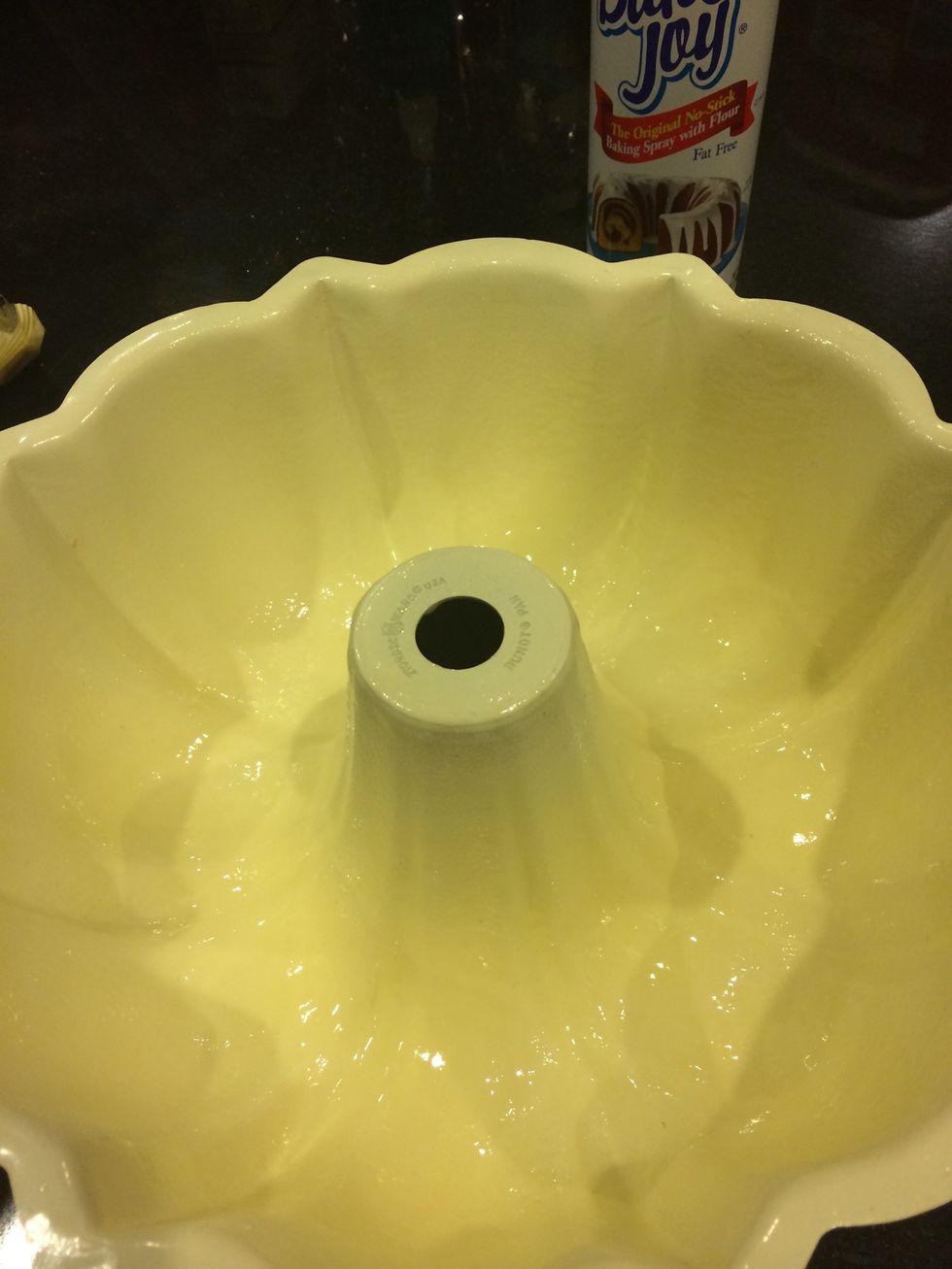 Spray pan with cooking spray and set aside.