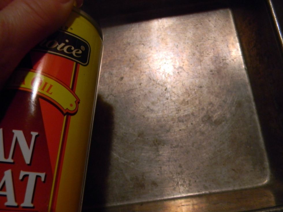 Spray pan with non-stick spray.