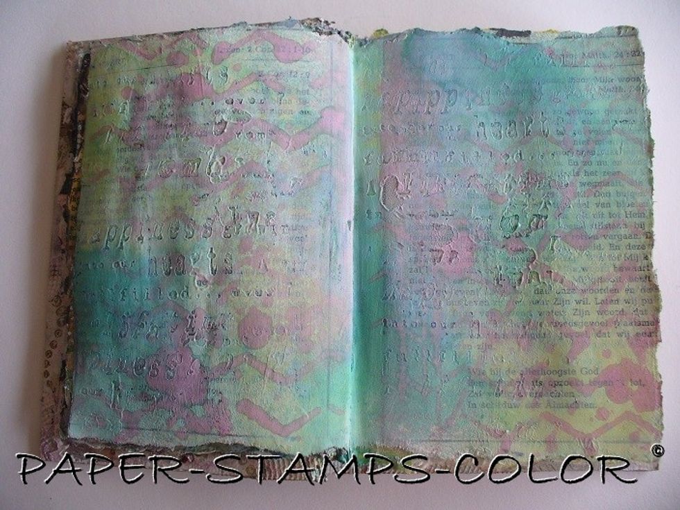 Spray with Barbie Colorations spray using the Chevron stencil. Leave to dry.