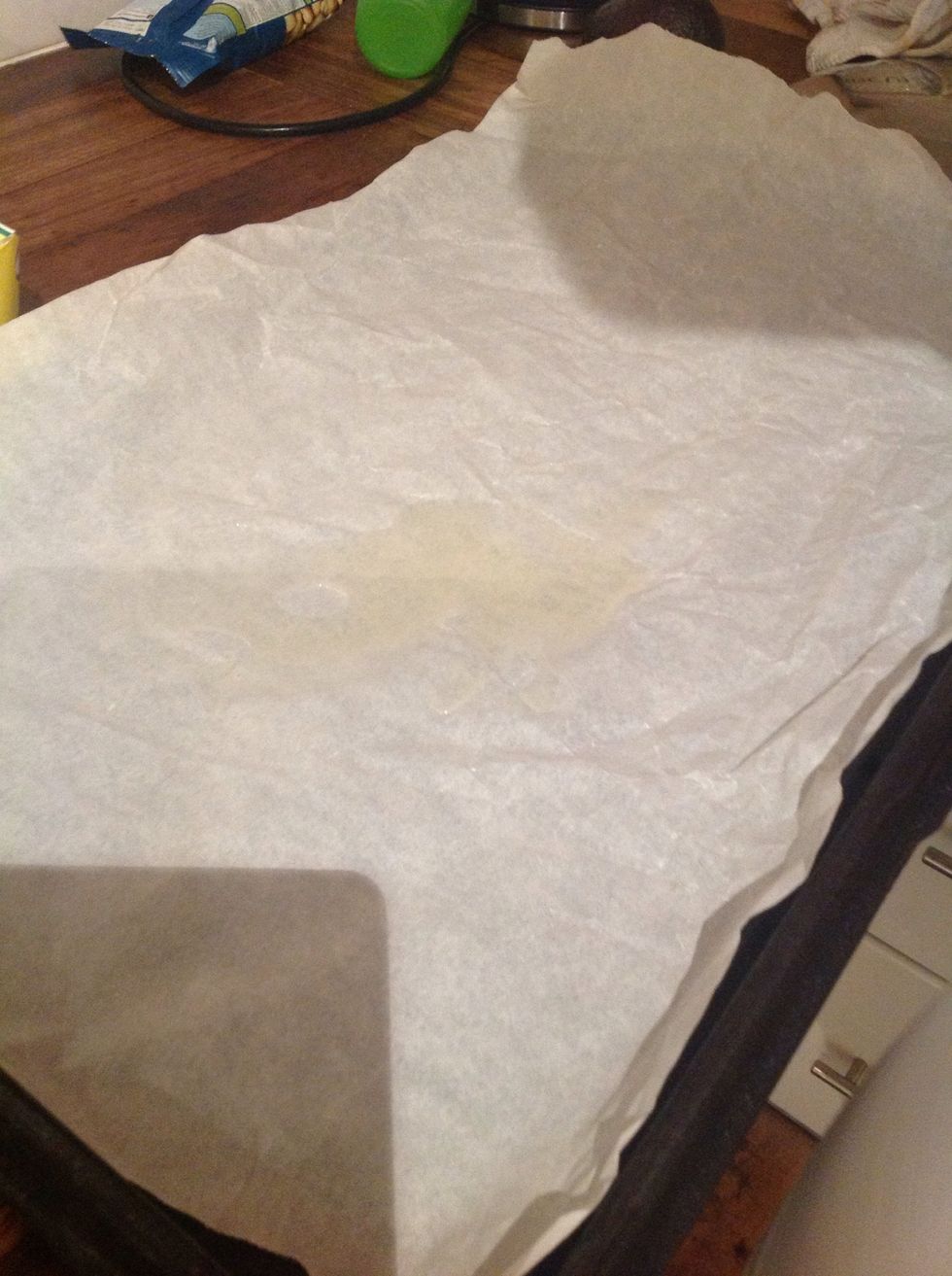 Spread a thin layer of oil on the tray