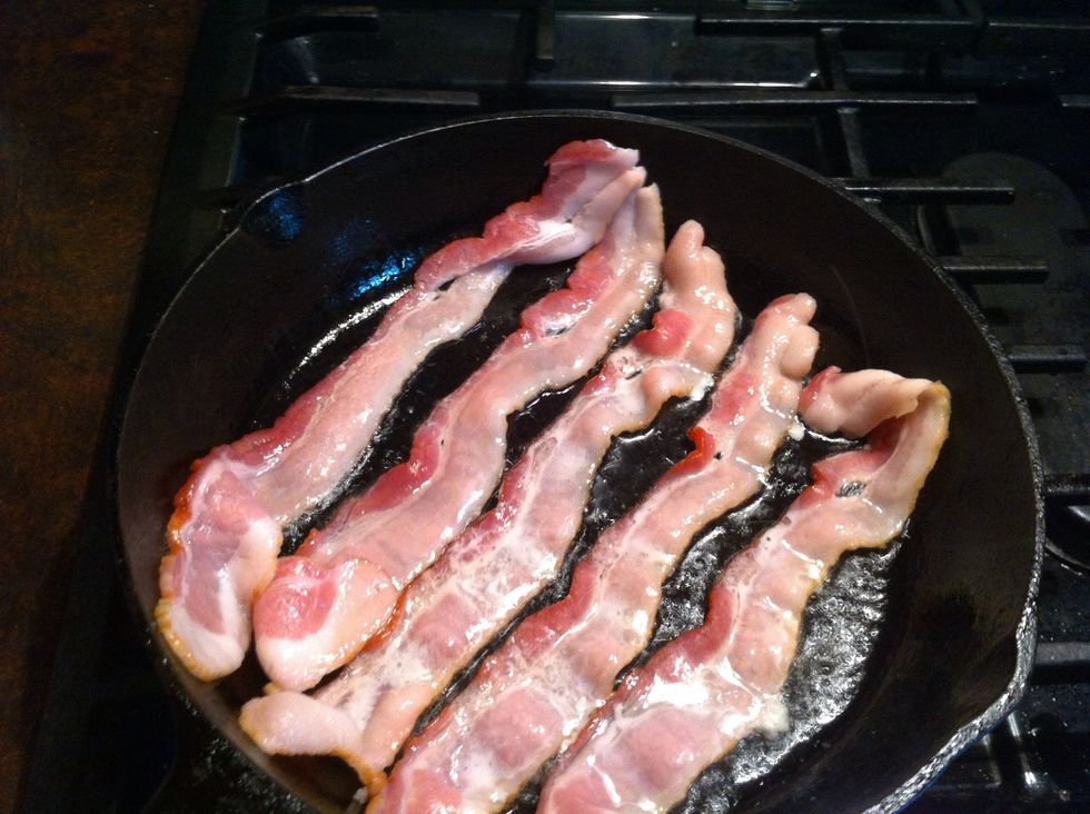 Spread across entire skillet. Now, see the space between the slices ?