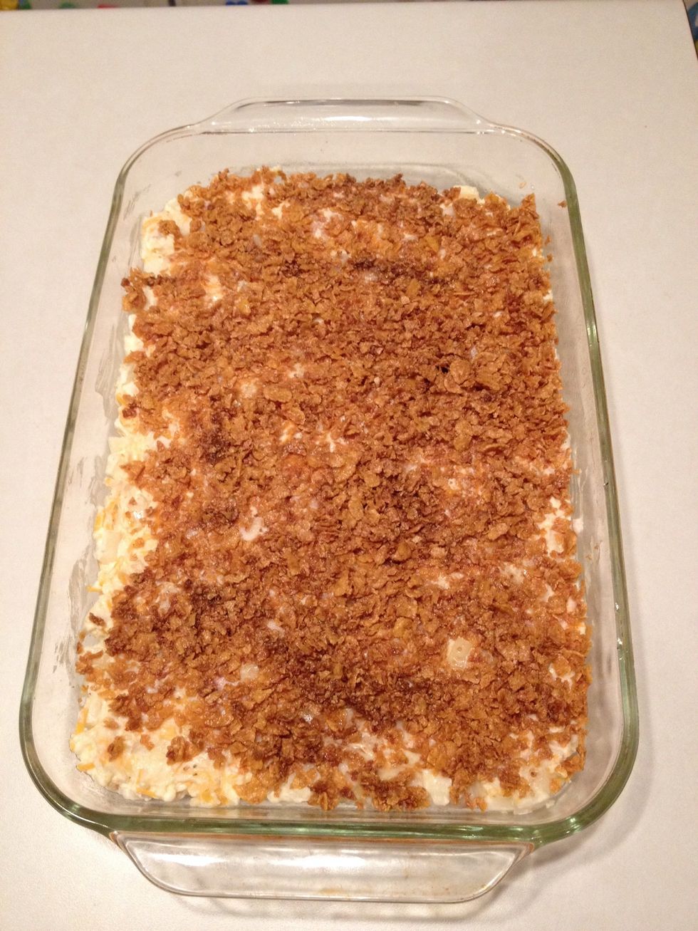 Spread cornflakes over casserole.