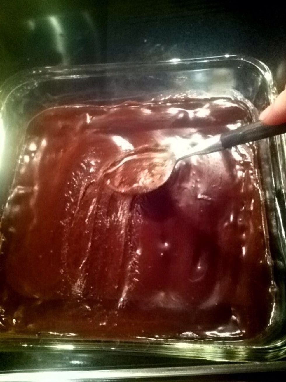 Spread it on while the 'cake' part is still very warm. Very important to do it when it's warm so it all melds together into rich mass!