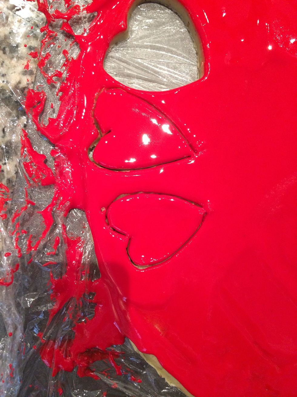 Spread the icing cut the hearts. If you don't have a cutter just cut by hand with knife