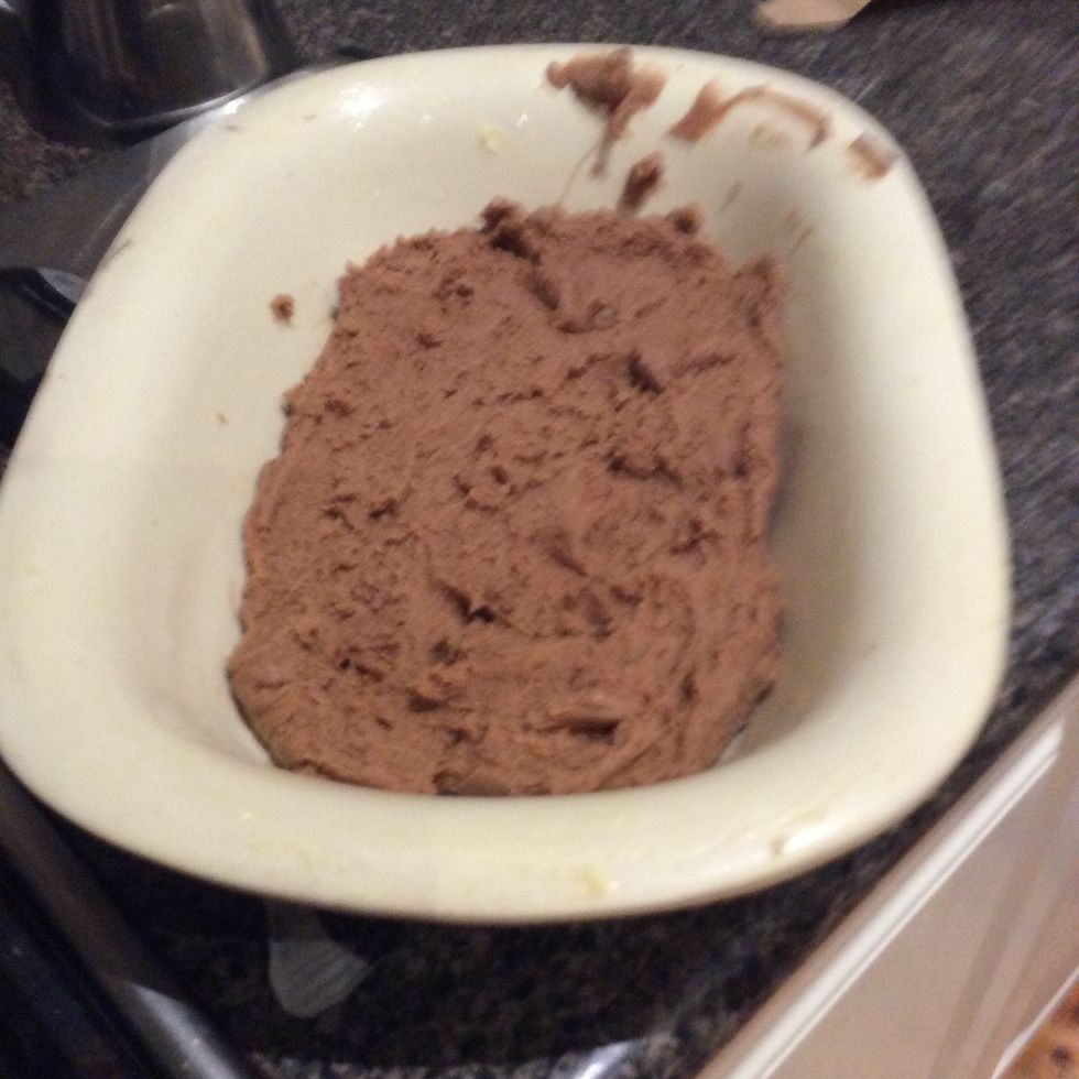 Spread the mixture into the baking tray