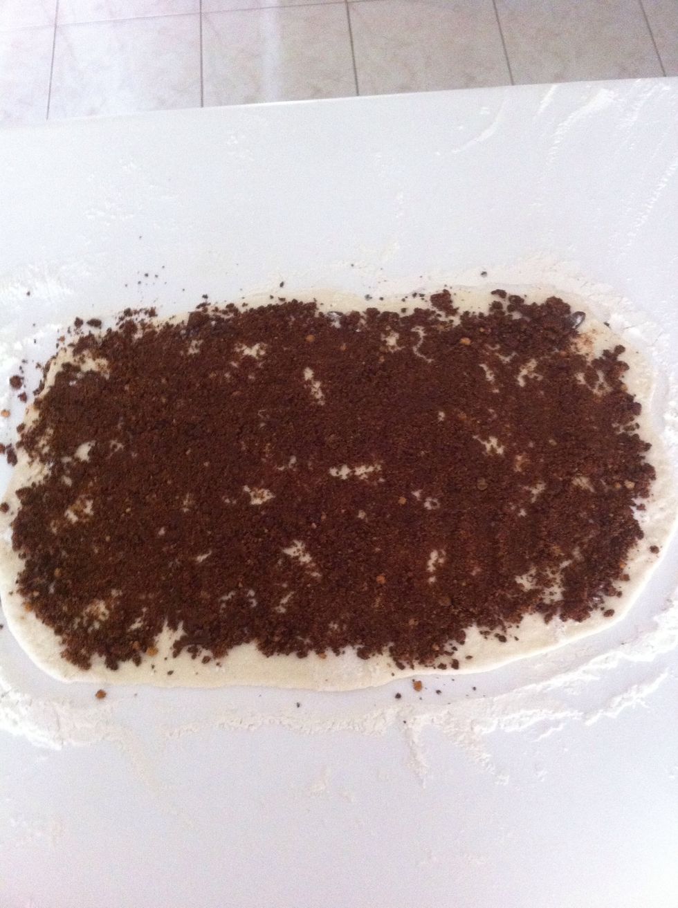 Spread the rest of the filling equally onto the rolled out dough \ud83d\udc4b\ud83d\udc50\u270b\ud83d\udc46\ud83d\udc47\ud83d\udc49\ud83d\udc48\ud83d\ude4c