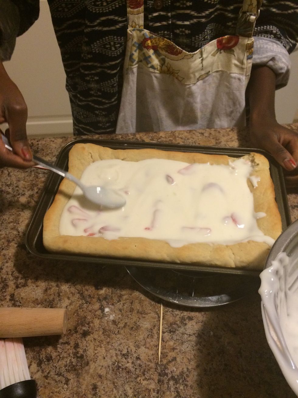 Spread the yogurt onto the read evenly