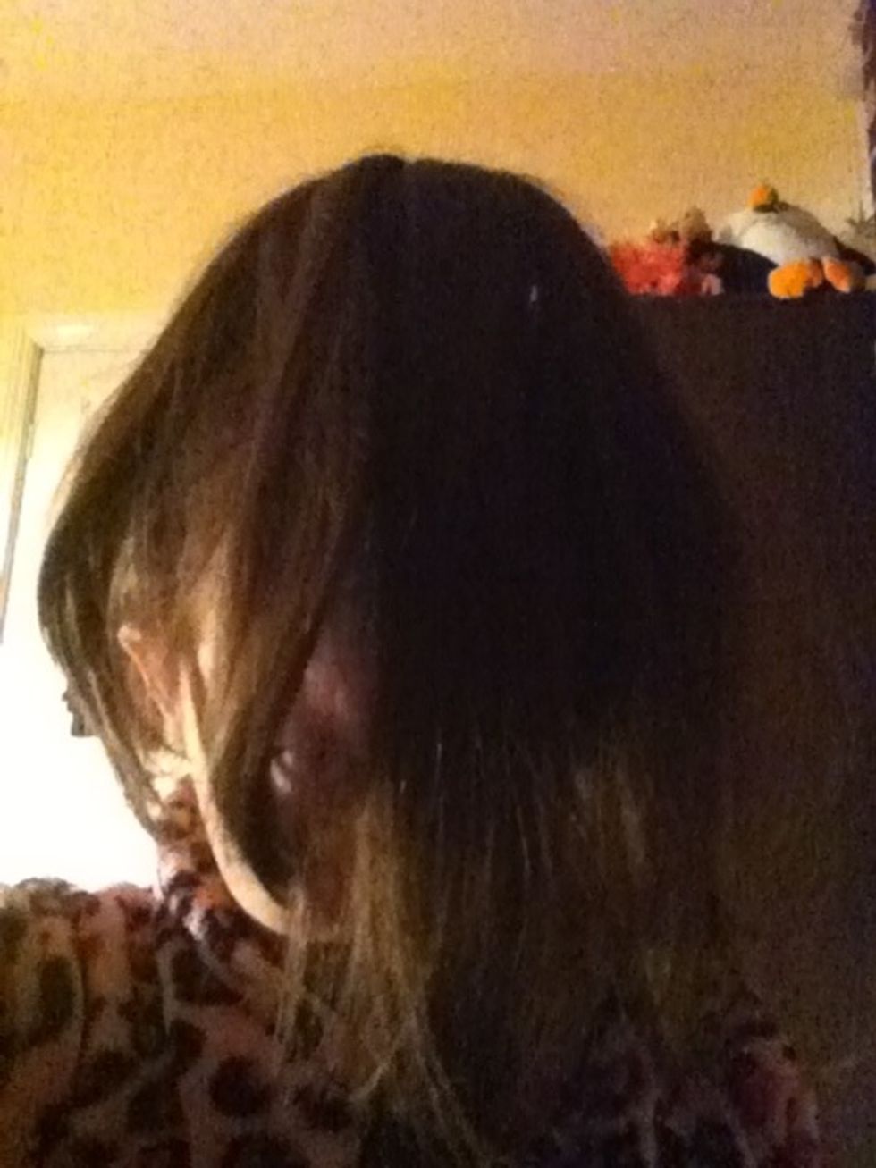 Spread your hair around it