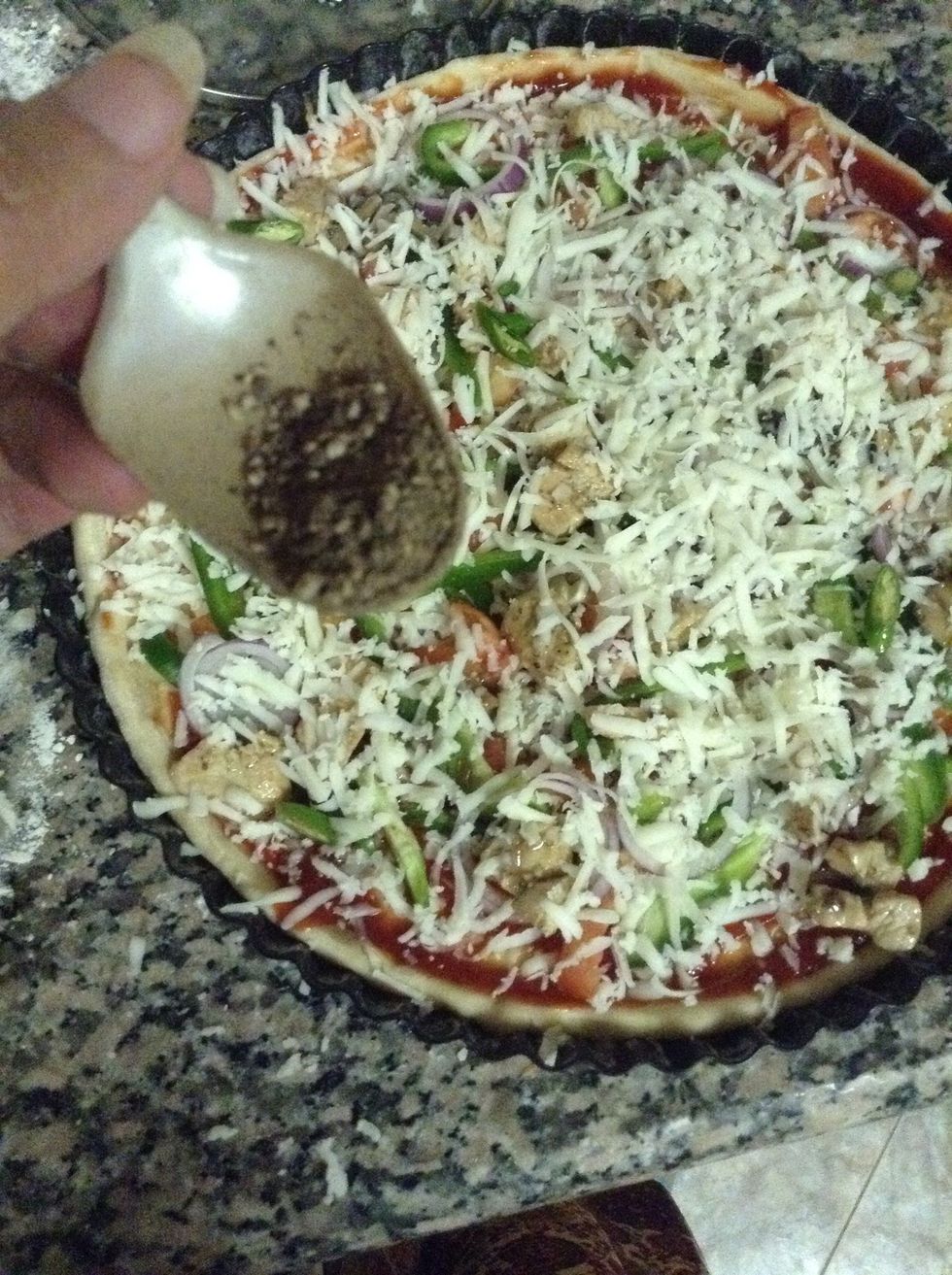 Sprinkle 1/2 tbsp of black pepper and salt