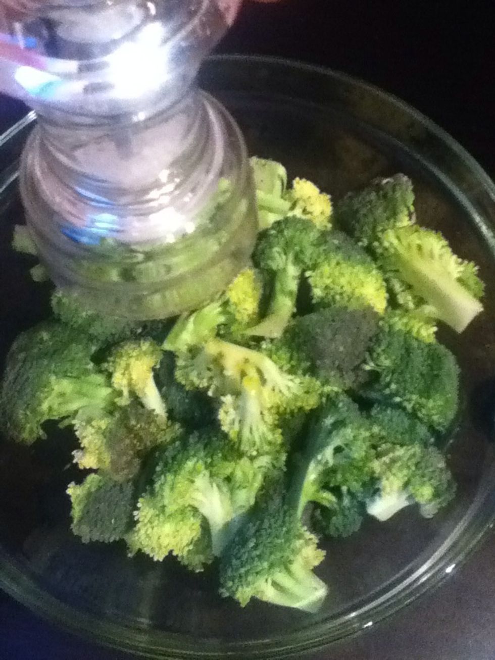 Sprinkle 1/2 tsp of salt.