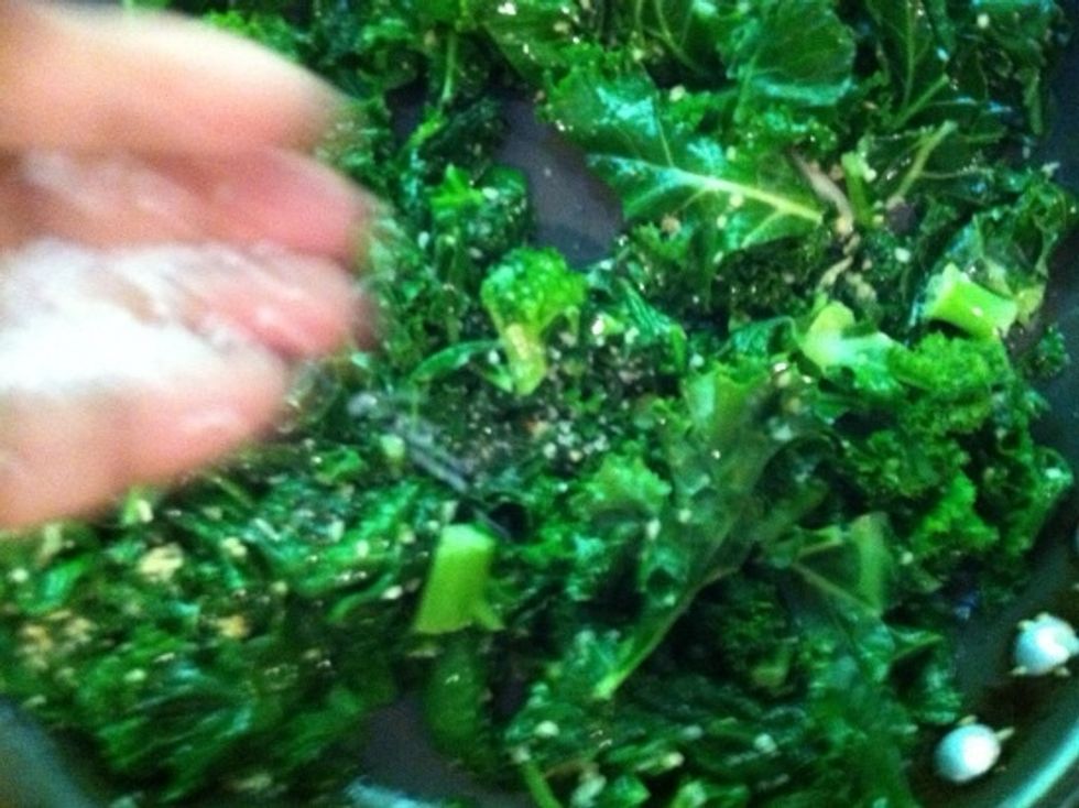 Sprinkle a few pinches of sea salt.