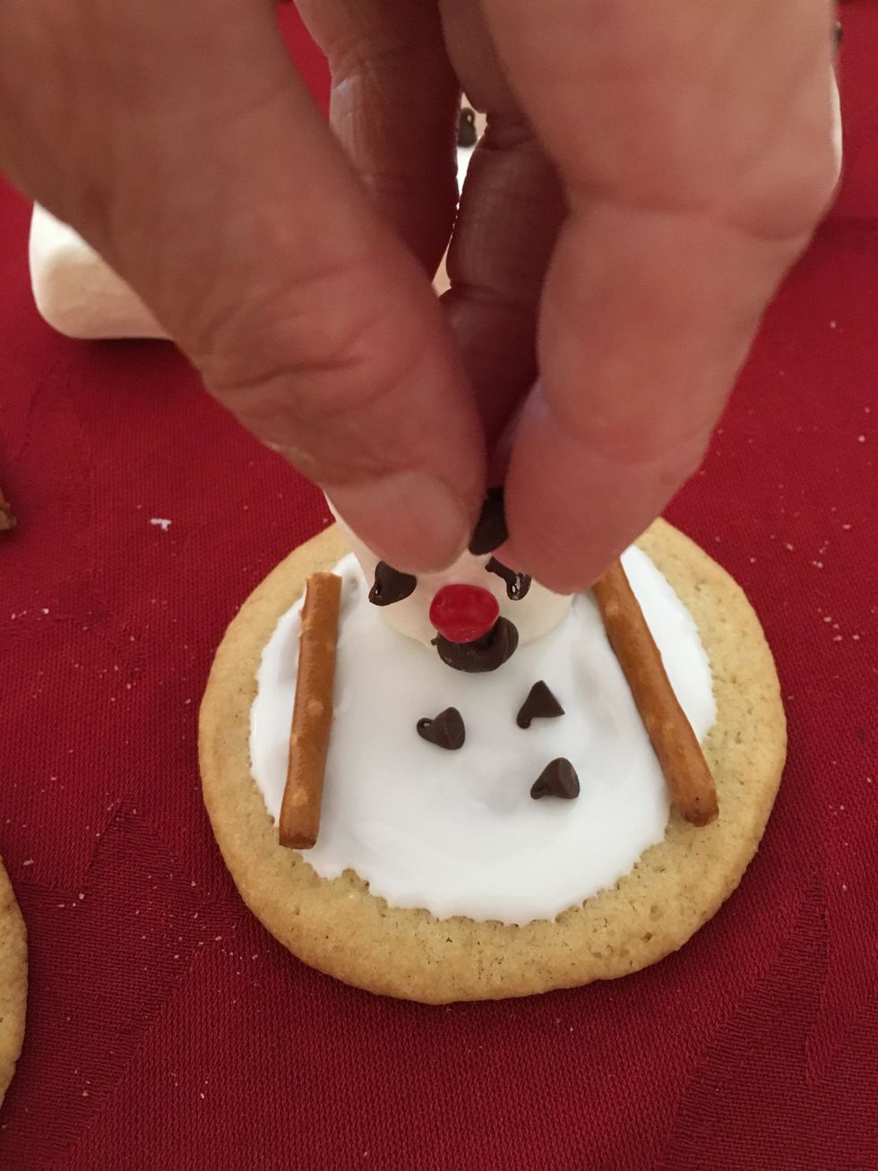 Sprinkle around some mini chip for the buttons.