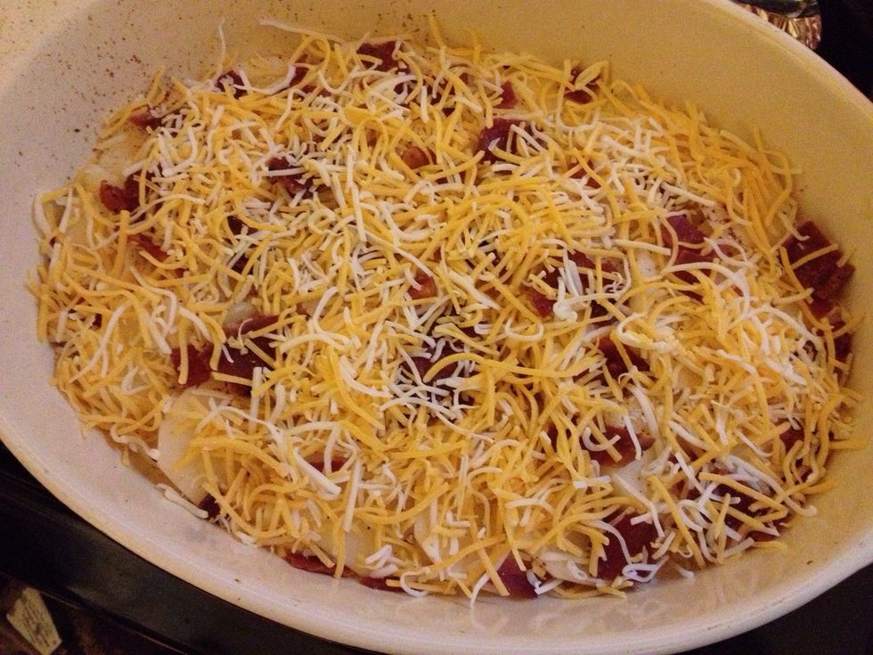 Sprinkle cheese