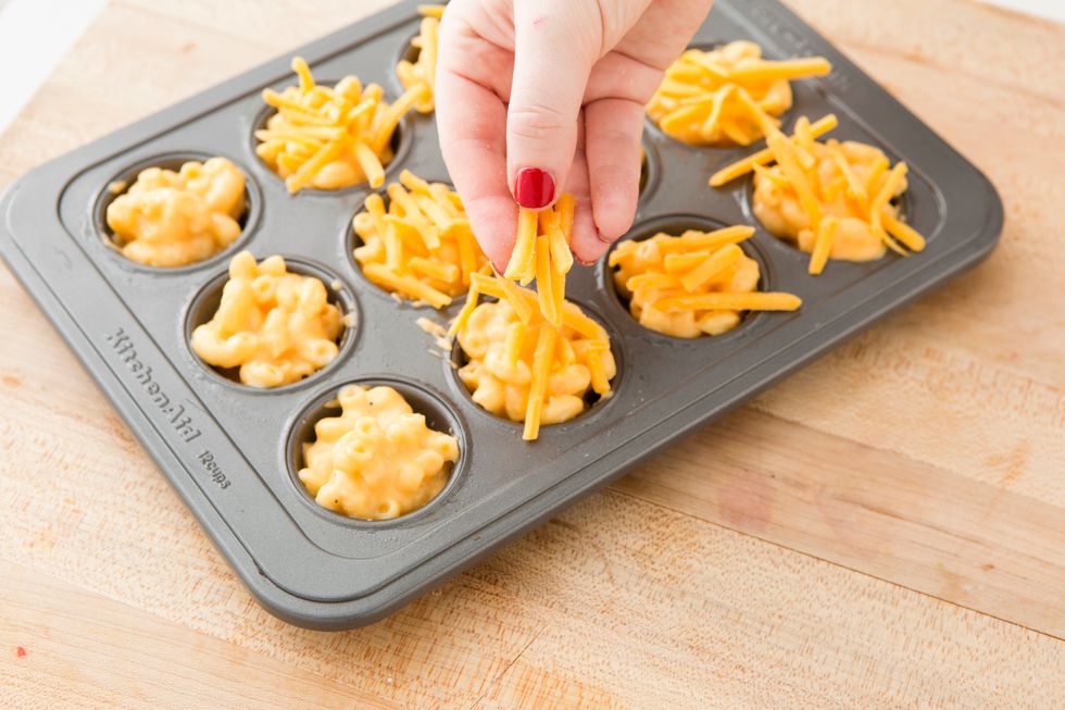 Sprinkle each top with remaining cheese.