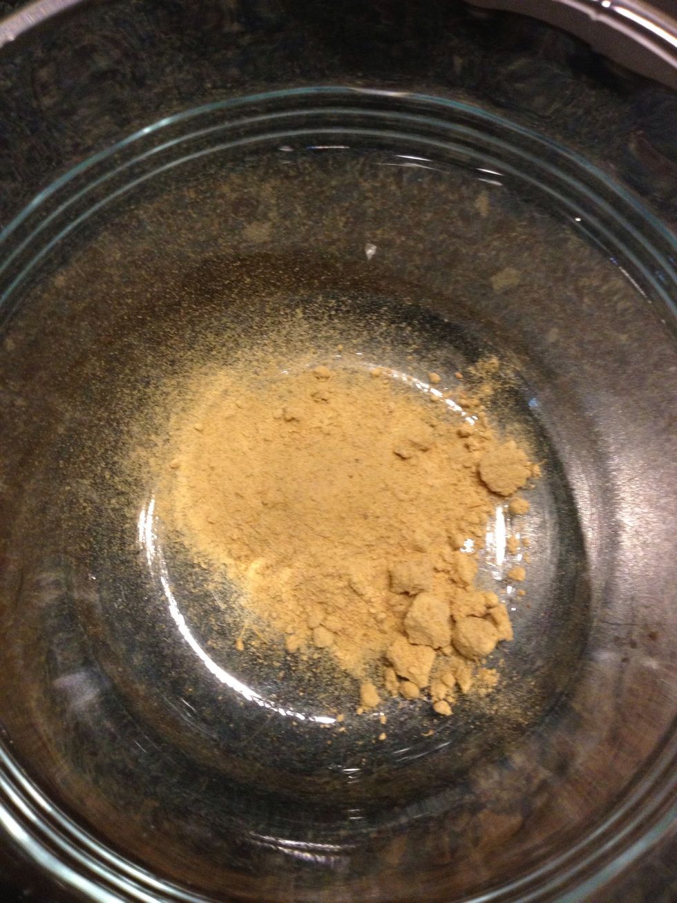 Sprinkle in the ginger powder