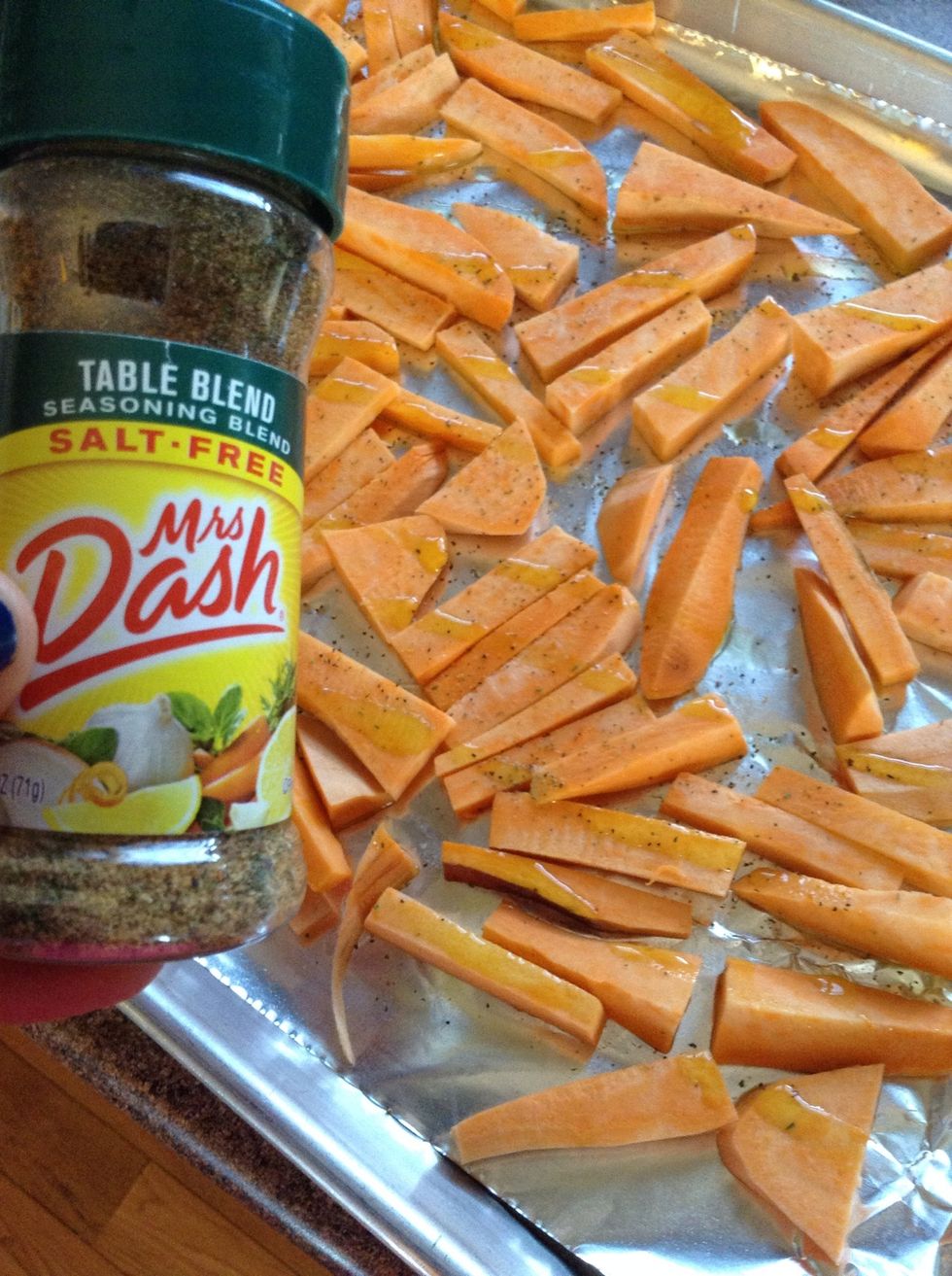 Sprinkle lightly with seasoning