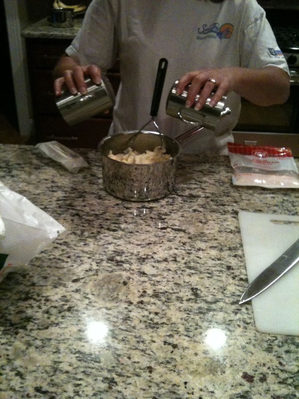 Sprinkle salt and pepper
