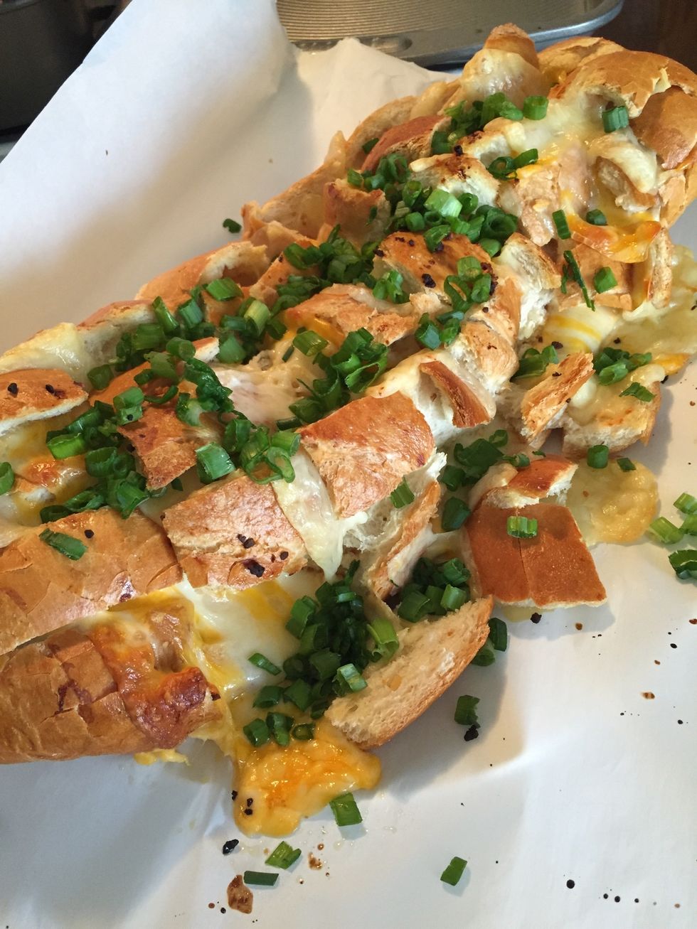 Sprinkle salt, pepper, and green onion in it.