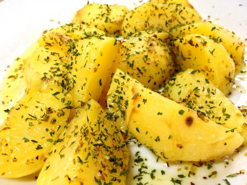 Sprinkle some dried parsley for color. The potato color would be golden brown on the outside and fluffy fork-tender in the inside