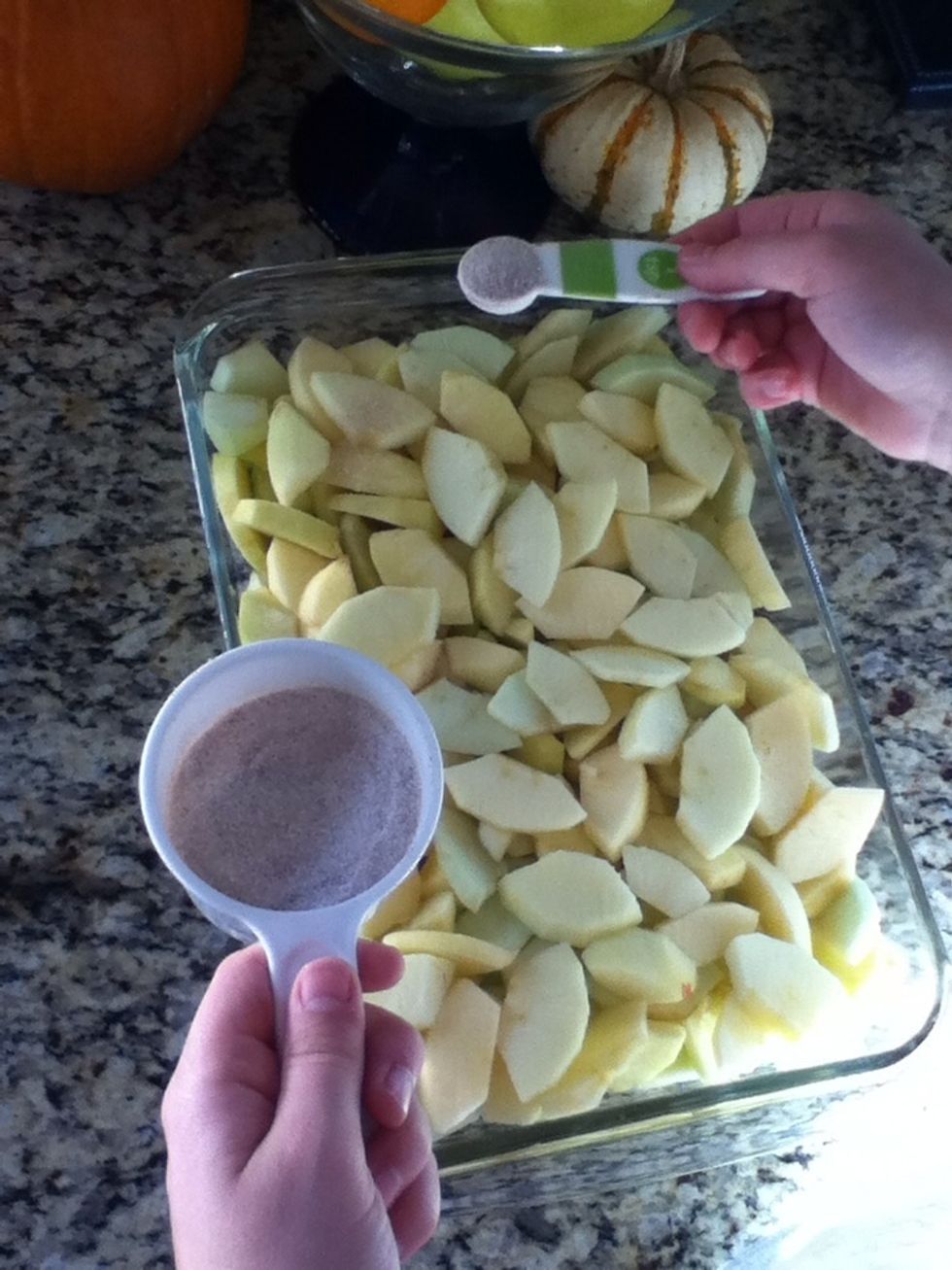 Sprinkle the contents onto the apples