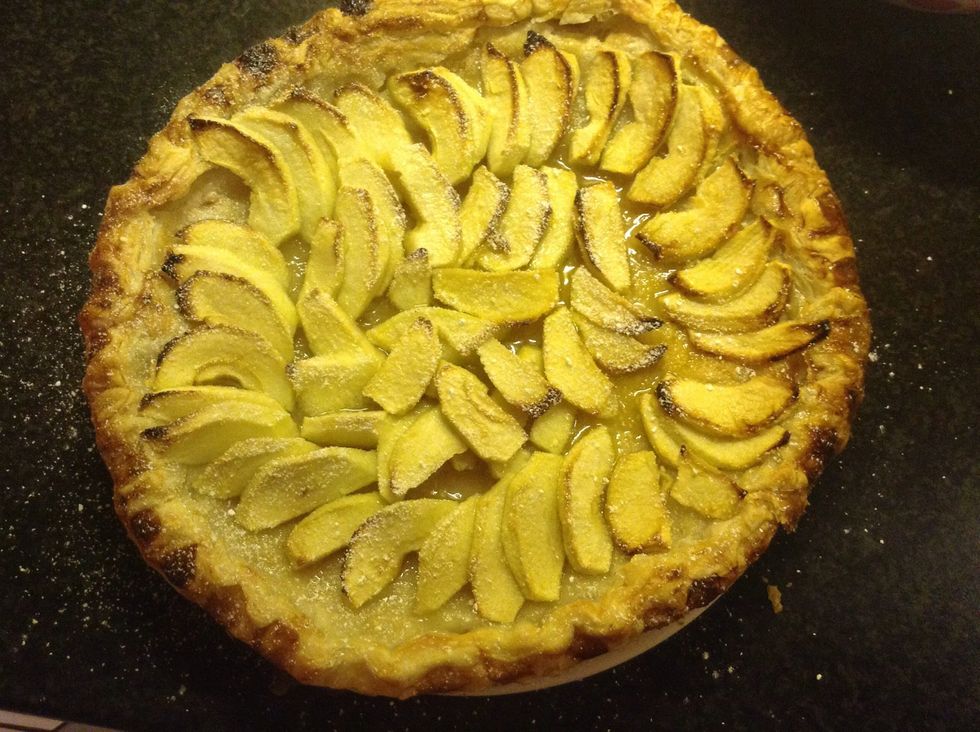 Sprinkle with icing sugar.