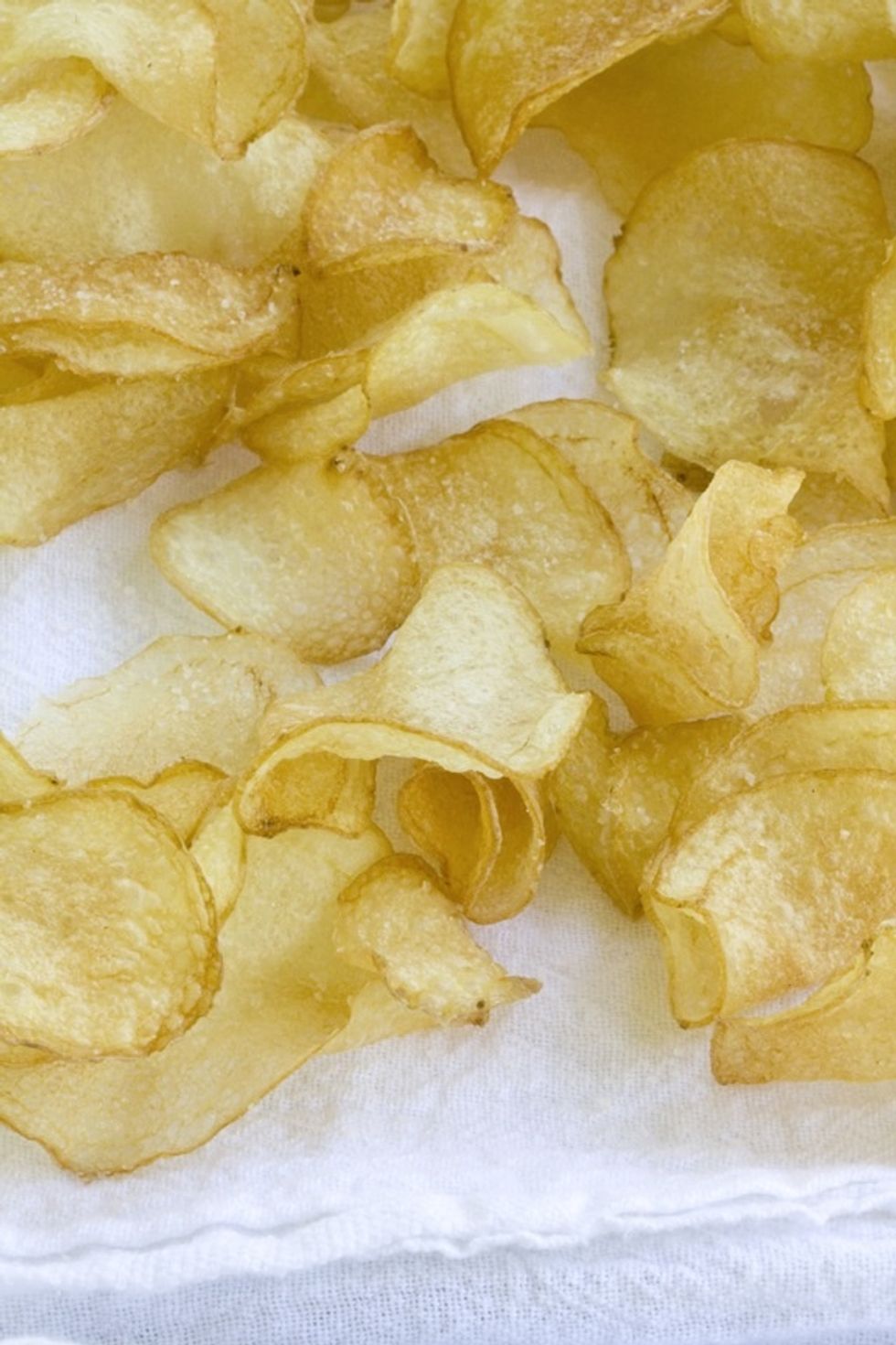 Sprinkle with the salt mixture made earlier, you can also add a pinch of black pepper.