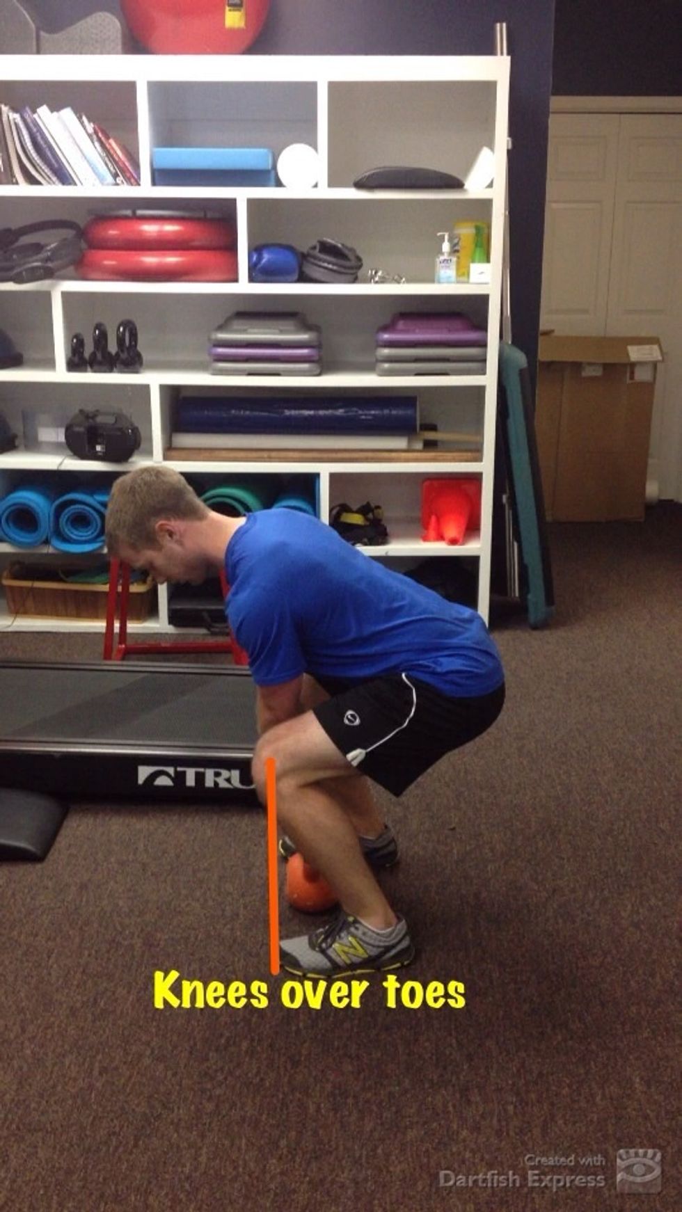 Squat pattern instead of hip hinge.