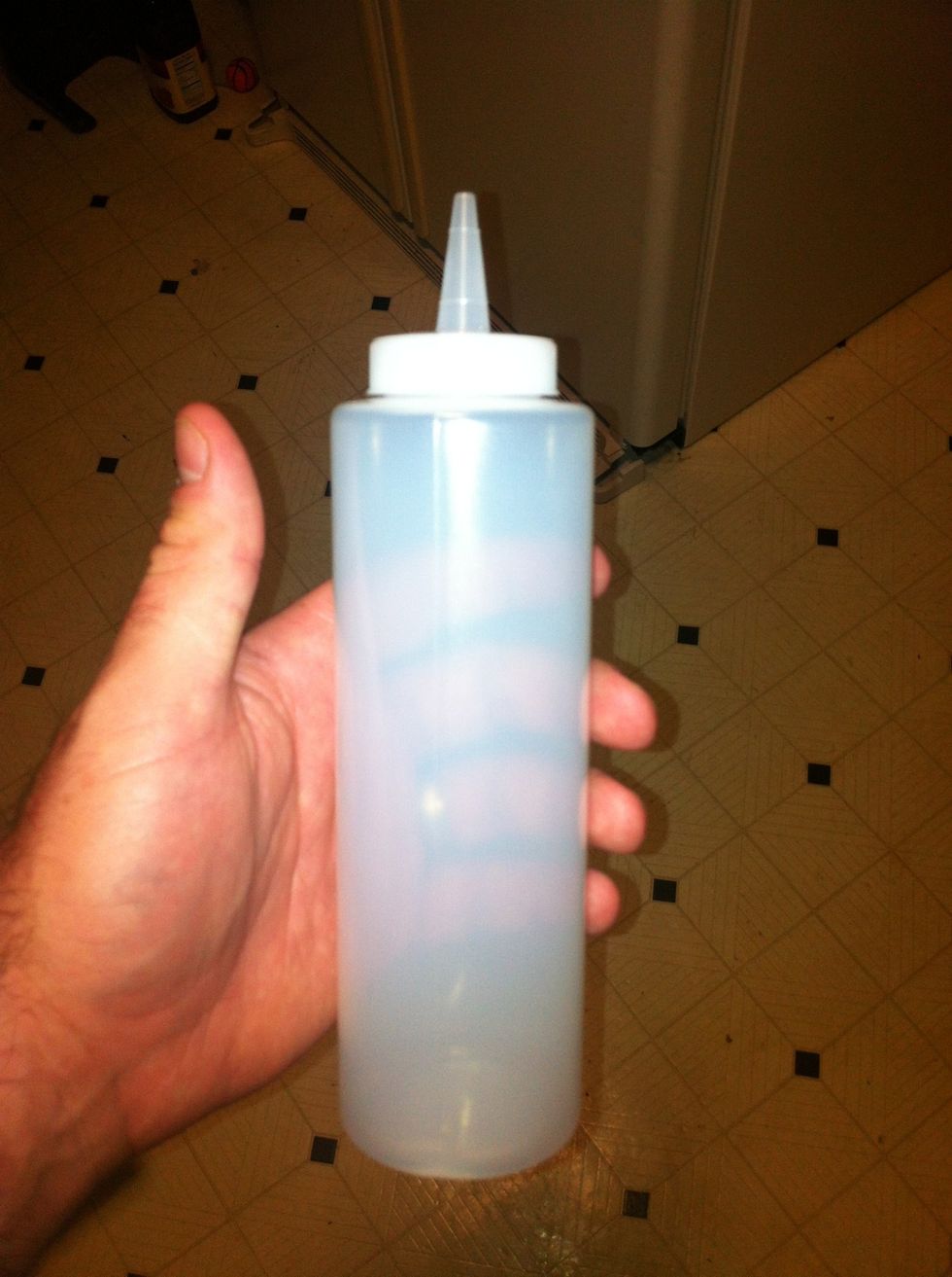 Squeeze bottle