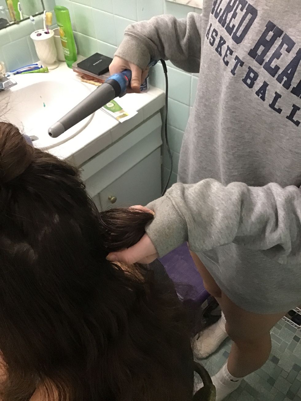 Squeeze hair and hold