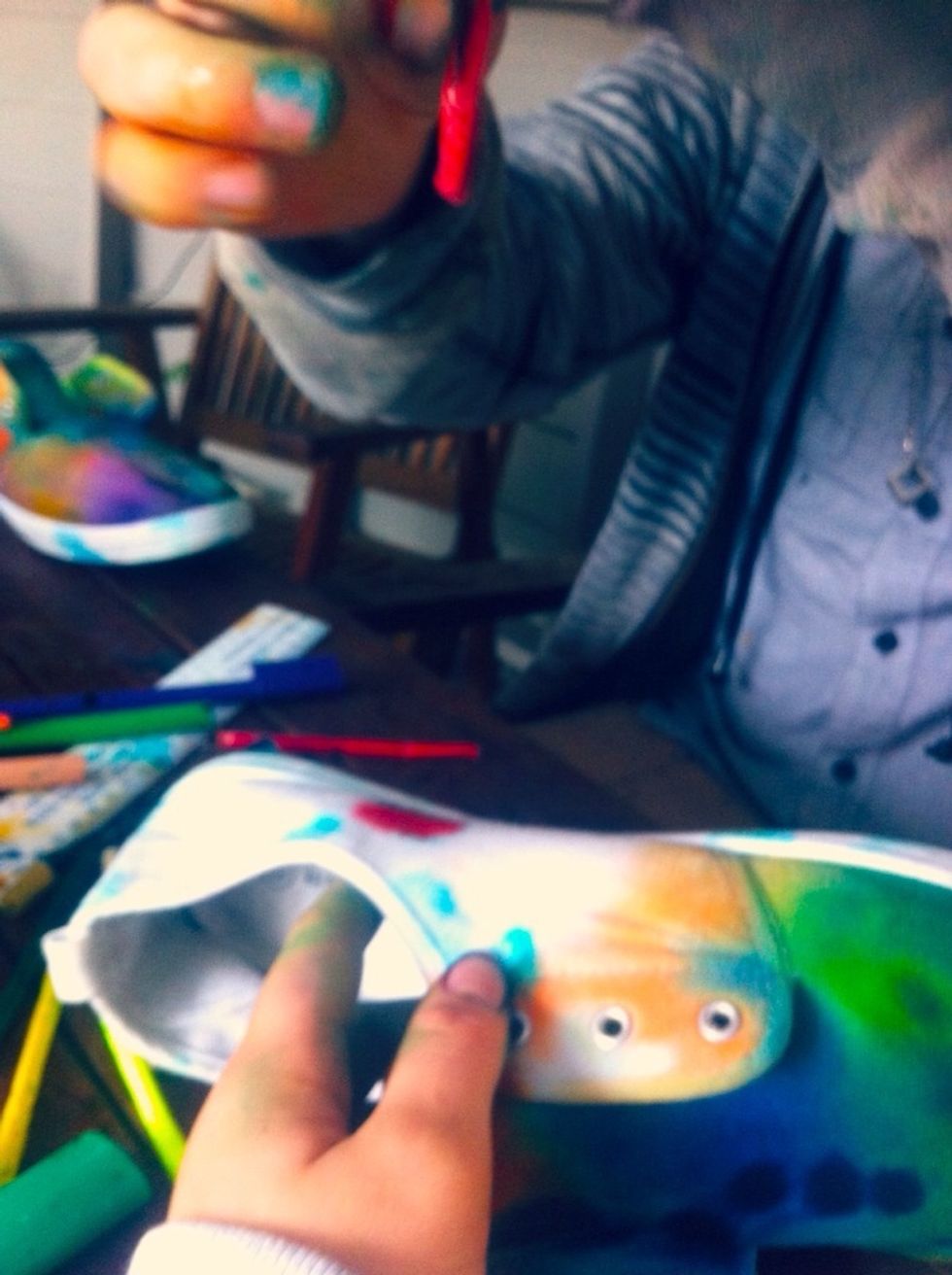 Squeeze the ink out for splater effect the spray water oblver ink for it to run and blend make sure yur shoes are always wet