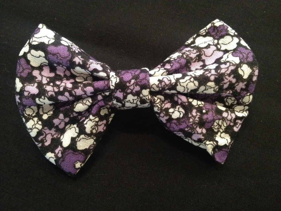 Squeeze your bow through the loop to add the finishing touch!
