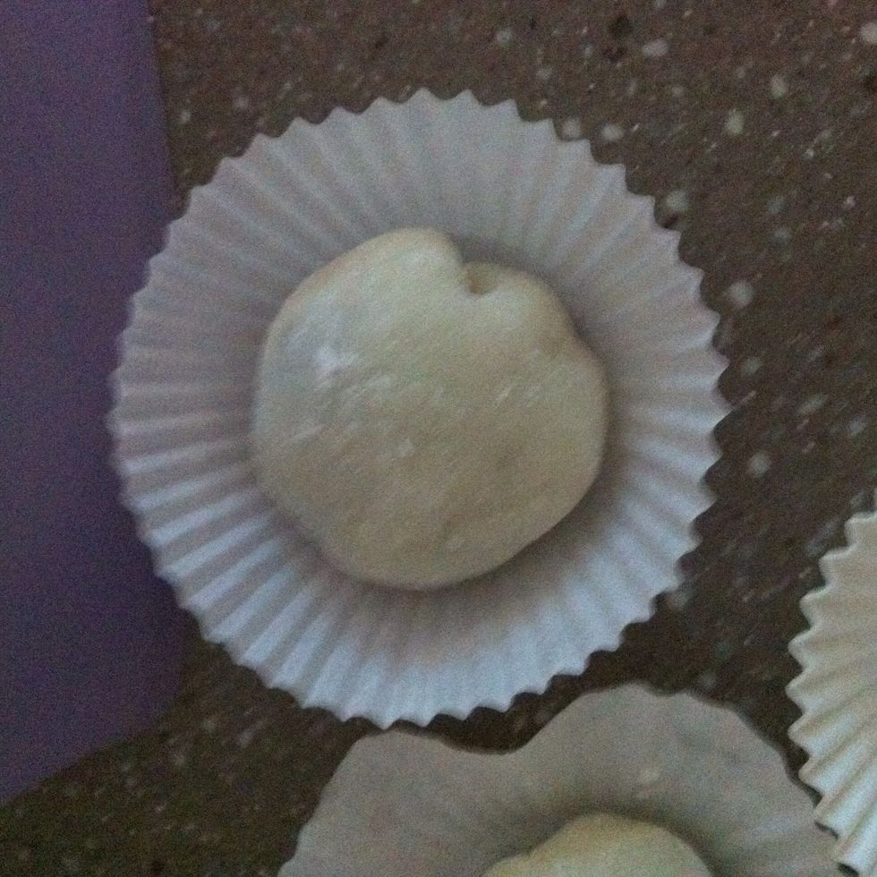 Squish the folds together, making sure all the filling is inside! Place in a medium sized patty case