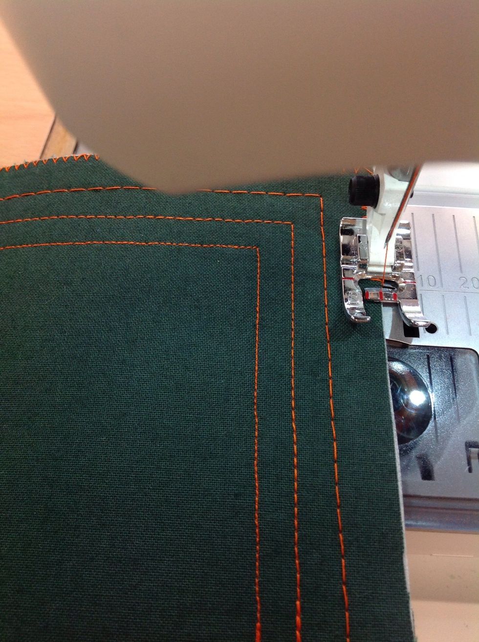 St\u00e4ll in s\u00f6m nr 4(sicksack). Sy l\u00e4ngst ut p\u00e5 traskanterna.