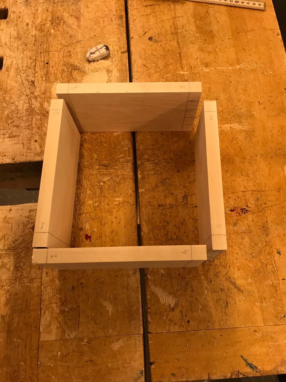 St\u00e4ll upp dina br\u00e4dor och m\u00e4rk ut det som \u00e4r kvar.