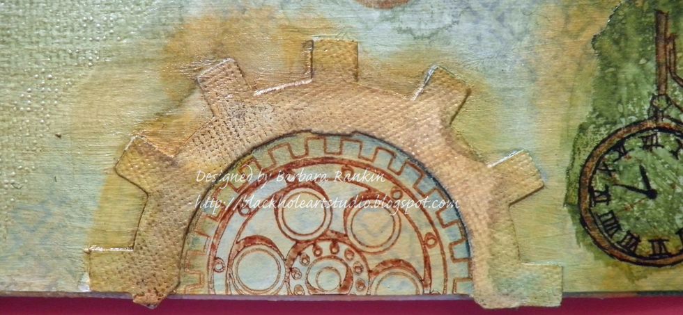 Stamp smaller gear from Sin City Stamps Steampunk'd Christmas set in center of laser cut gear die with StazOn Spiced Chai.