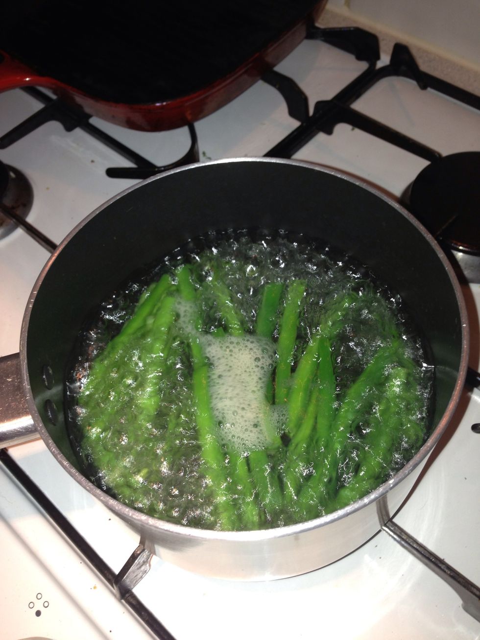 Start by blanching the beans in salted boiling water for 2 mins. Then drain under cold water to shock them from over cooking.