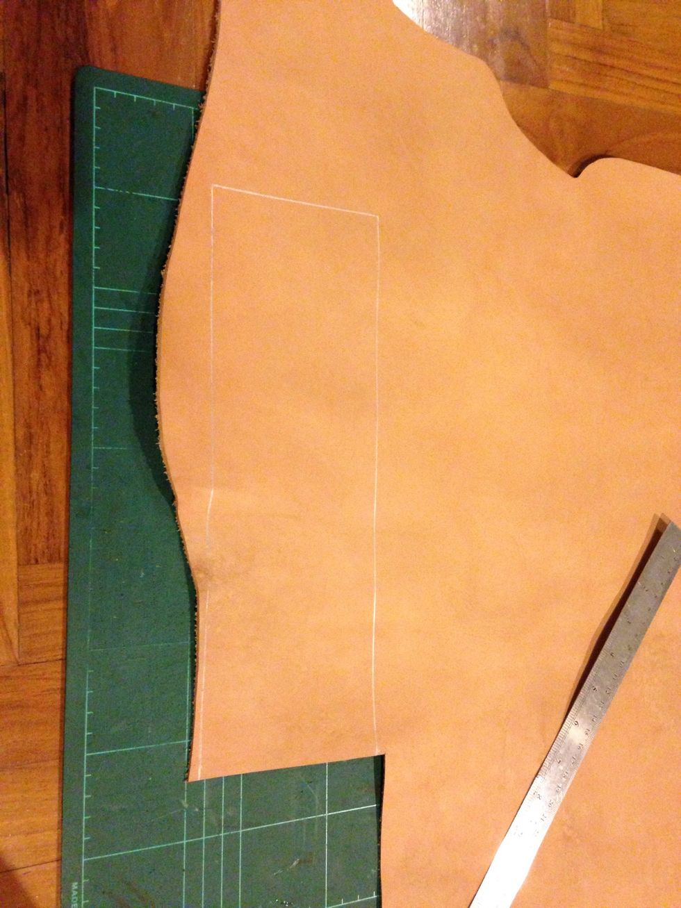 Start by choosing a premium vegetable tan leather