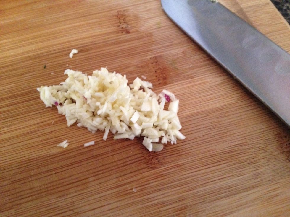 How Do You Press Garlic Without A Garlic Press How to smash garlic without a garlic press - B+C Guides