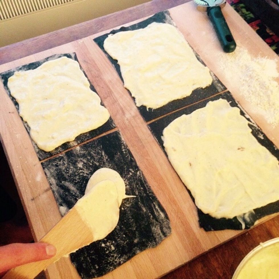 Start coating them with a not too thick layer of b\u00e9chamel