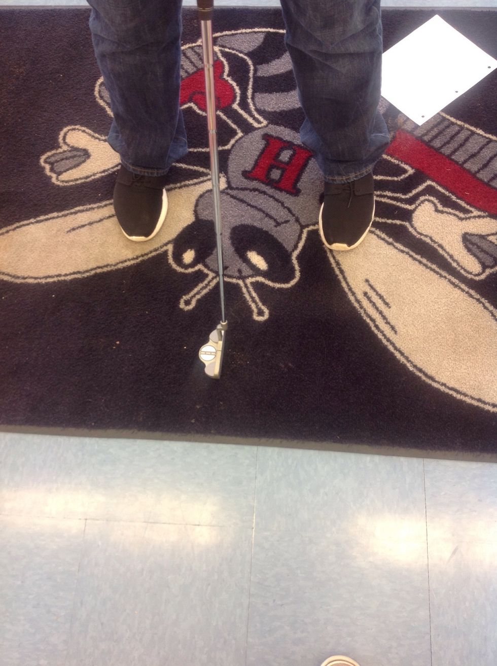 Start in middle of your stance